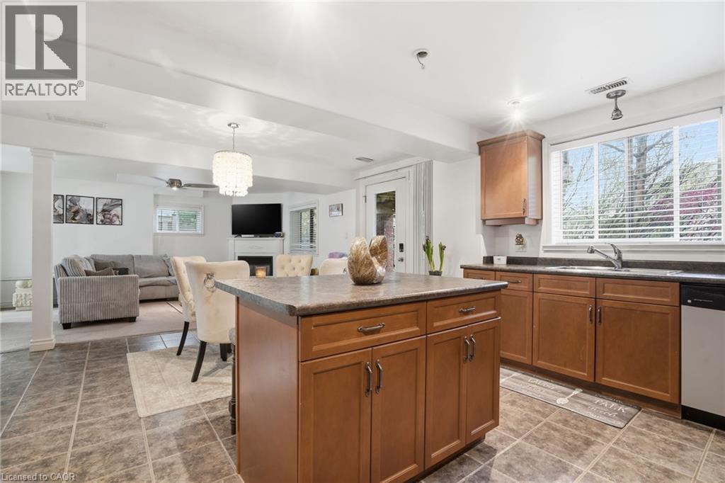 4301 AREJAY Avenue - 33