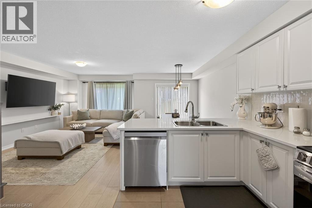 61 PRESTWICK Street - 11