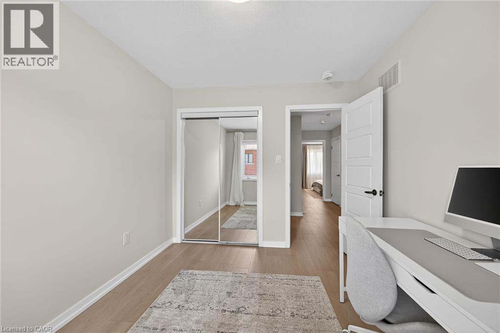 61 PRESTWICK Street - 33