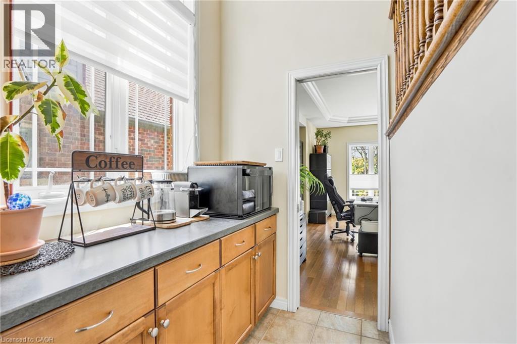16 OLDMILL Road - 10