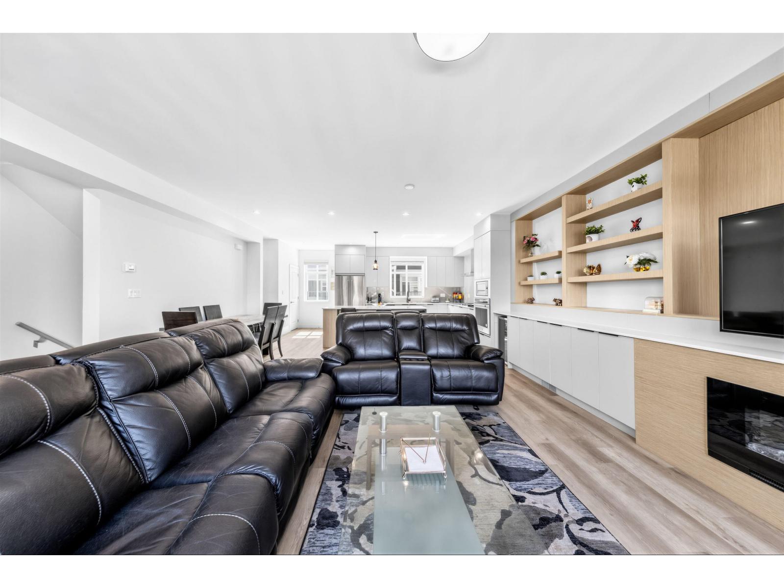 33 10488 124 STREET, Surrey