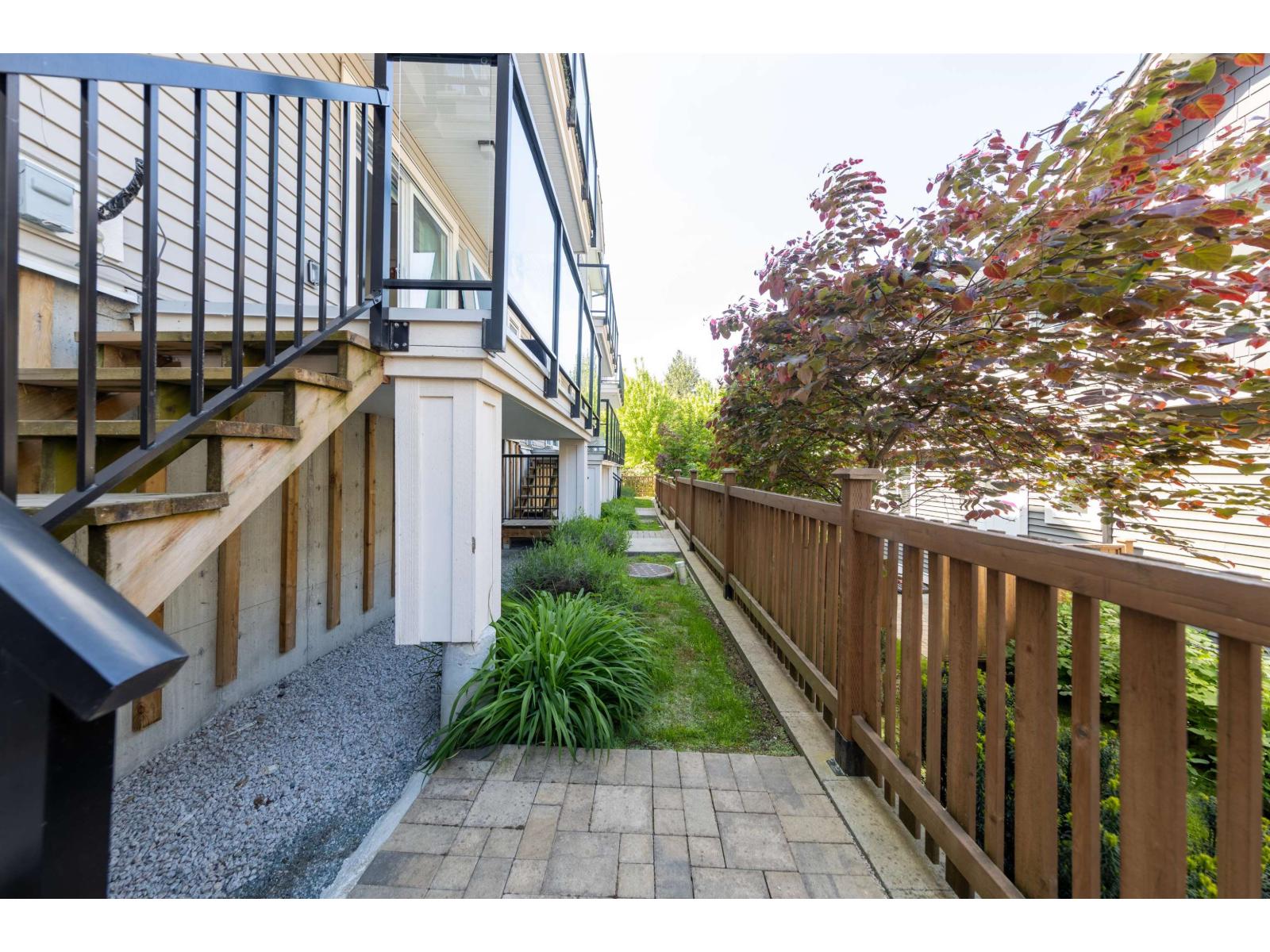 33 10488 124 STREET, Surrey