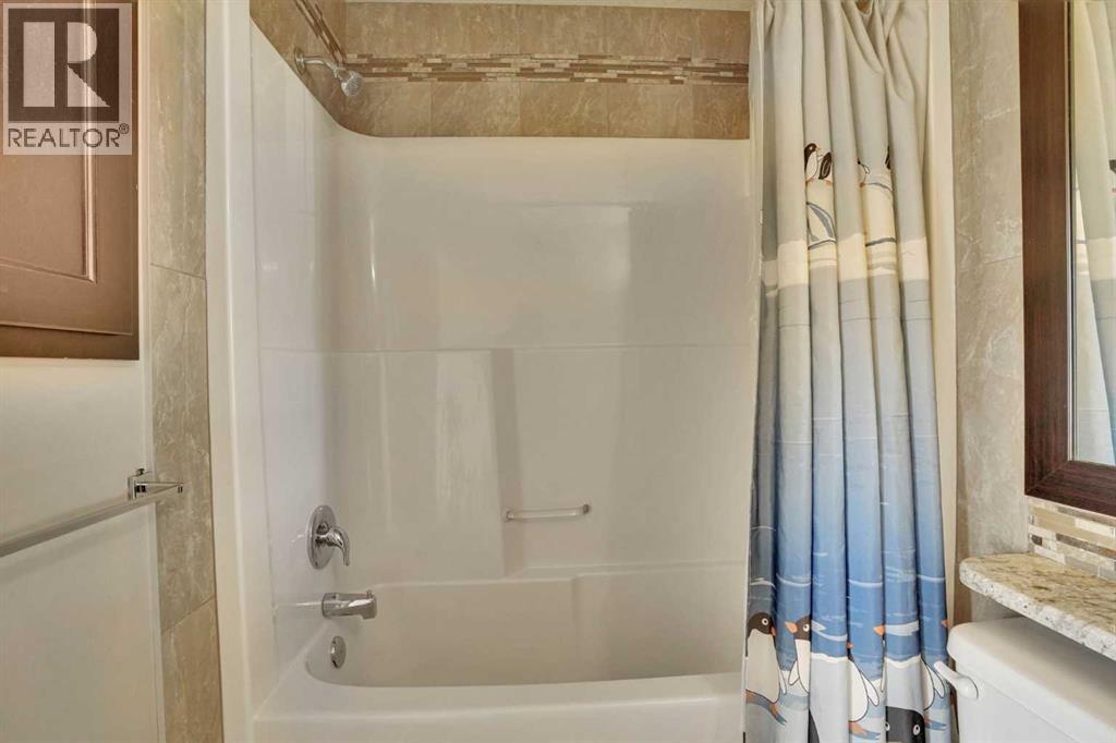 9 Saddlelake Grove NE - 47
