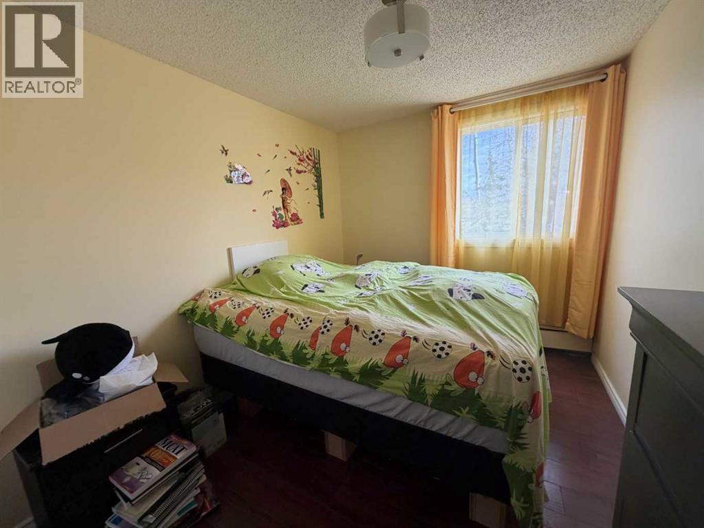 111 Charles Avenue, Fort McMurray