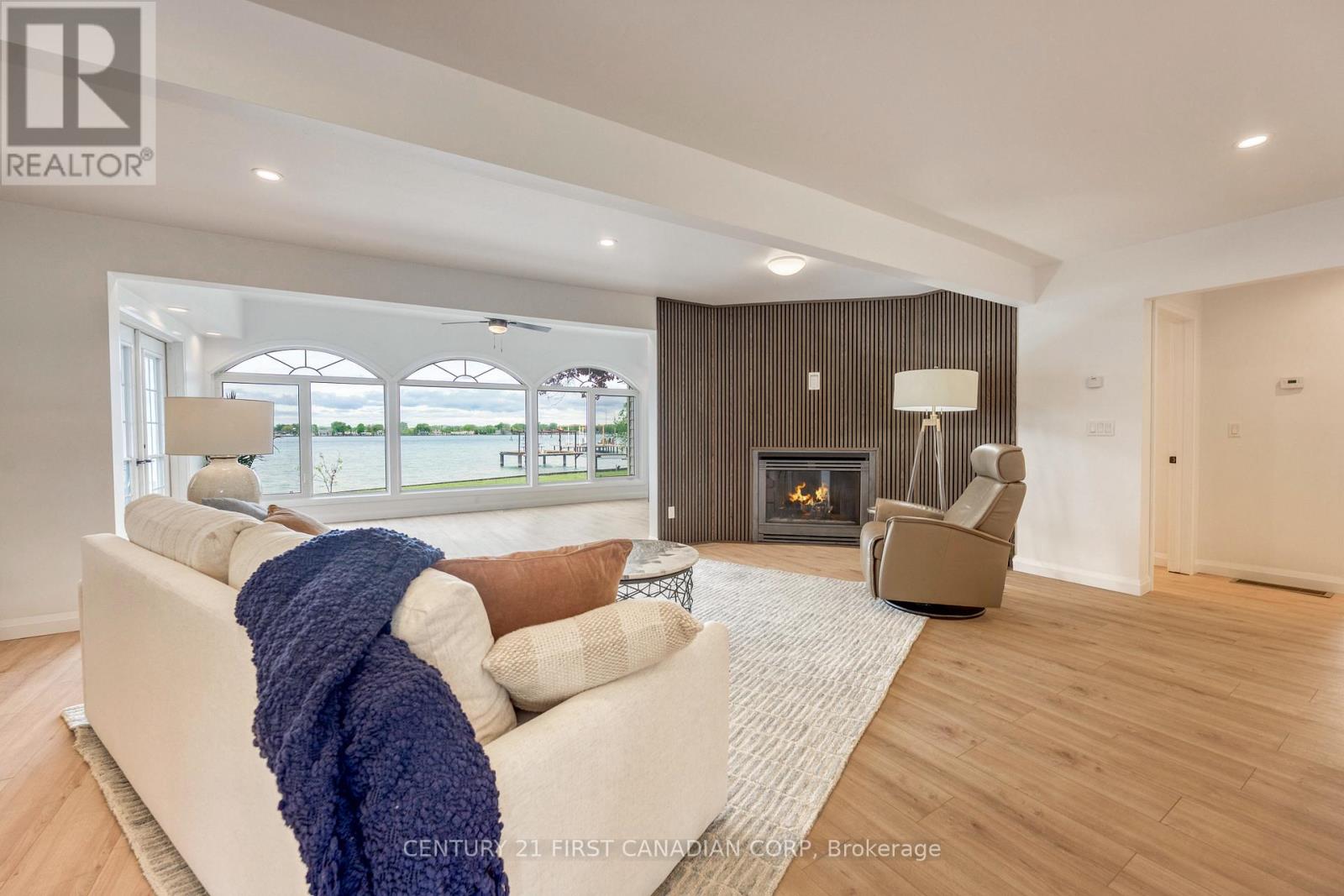 3877 ST CLAIR PARKWAY - 3