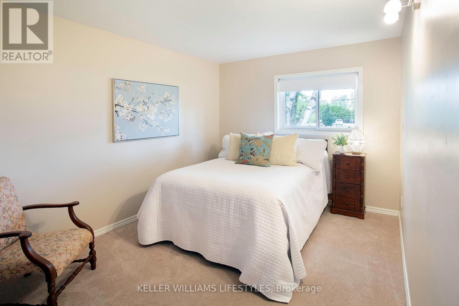 1468 GAINSBOROUGH ROAD - 21