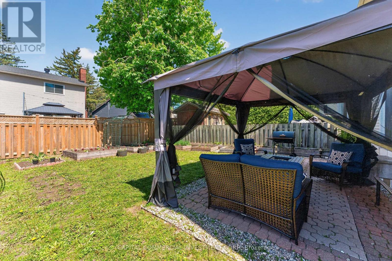 71 EQUESTRIAN DRIVE - 33