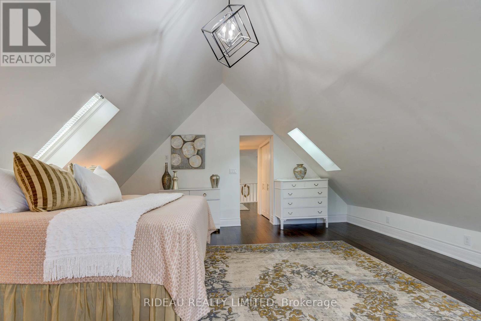 784 MCCANN ROAD - 33