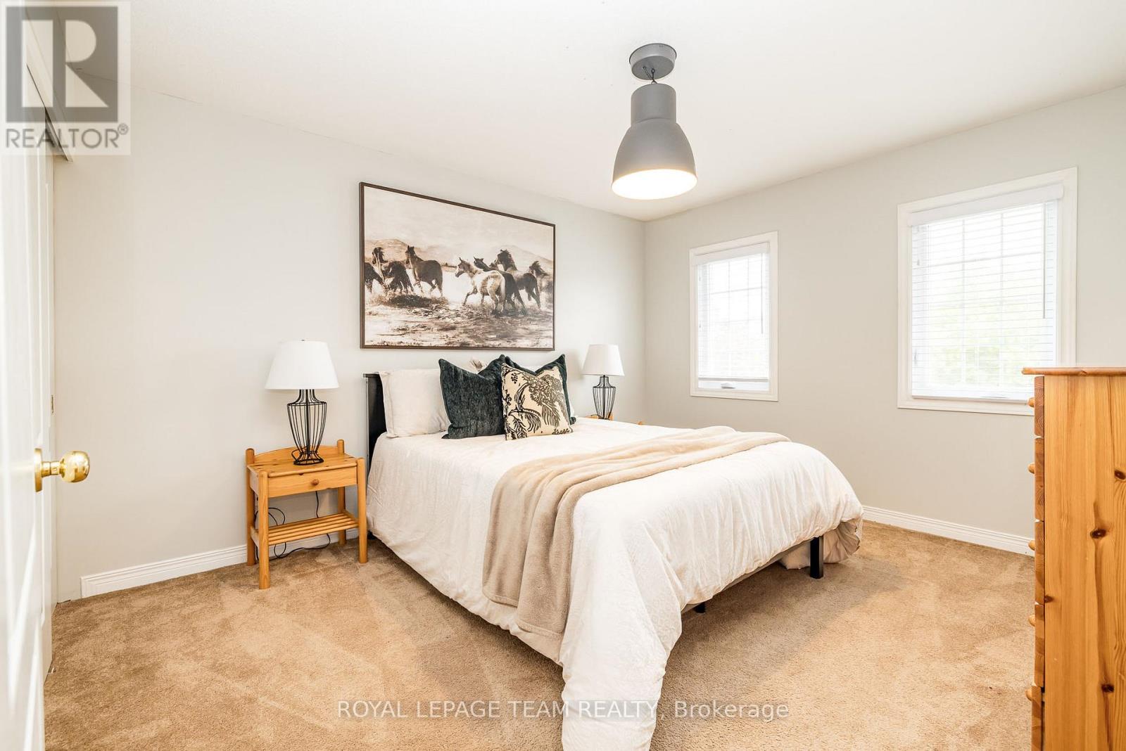 10 BEECHGROVE GARDENS - 22