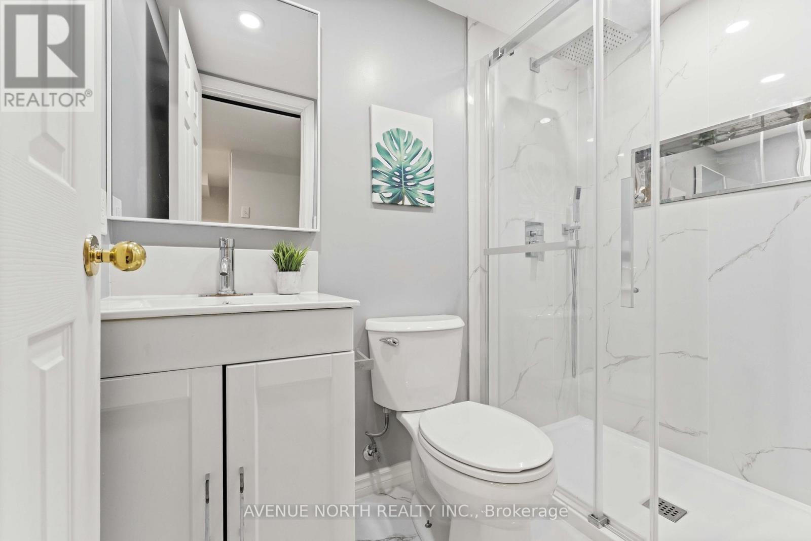 402 ASHBOURNE CRESCENT - 35
