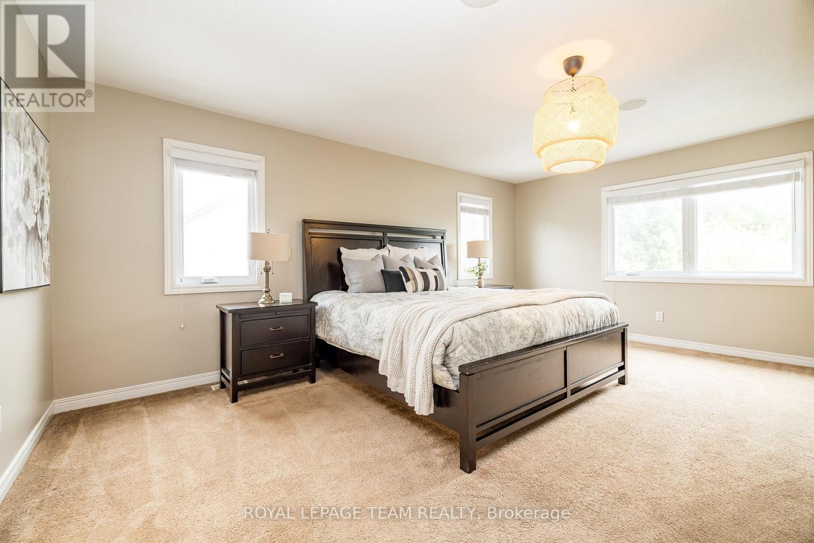 10 BEECHGROVE GARDENS - 17