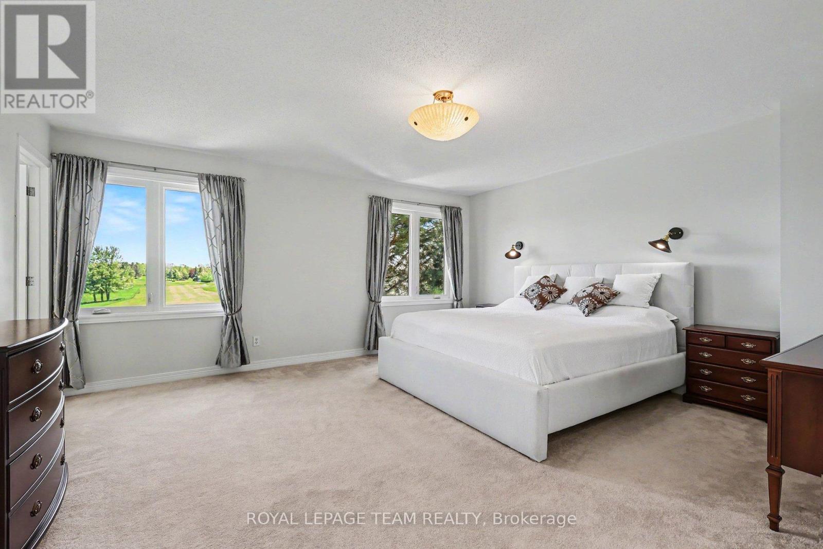 12 CATHERWOOD COURT - 23