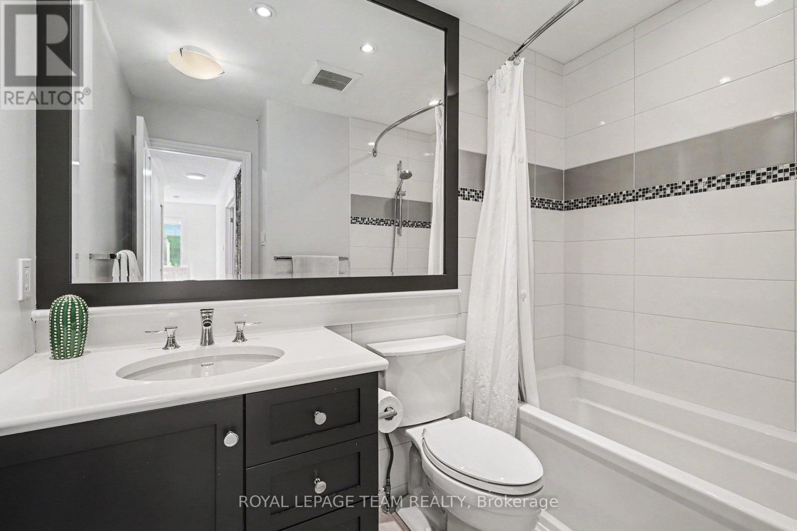12 CATHERWOOD COURT - 33