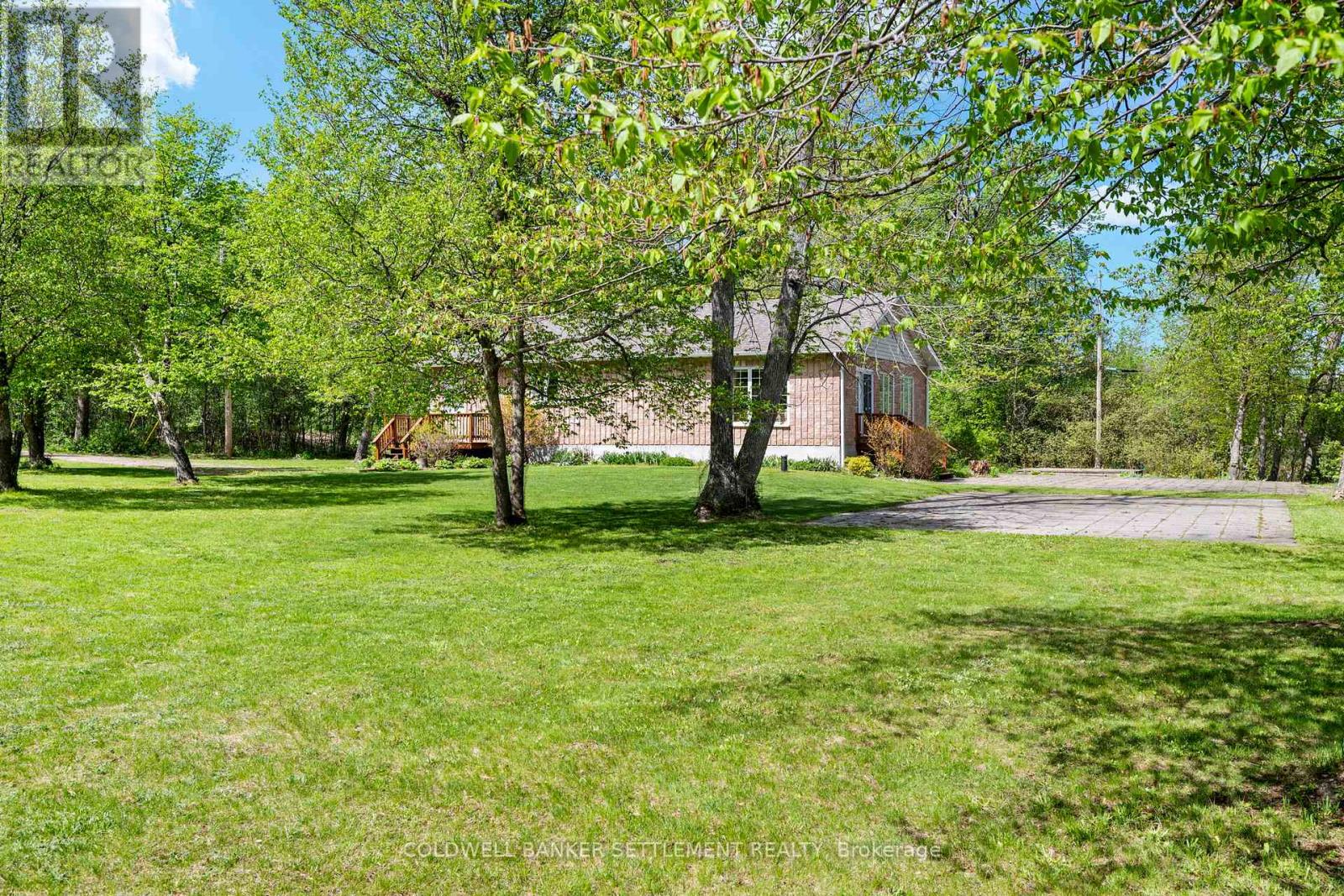 52 BERRY PARK LANE - 46