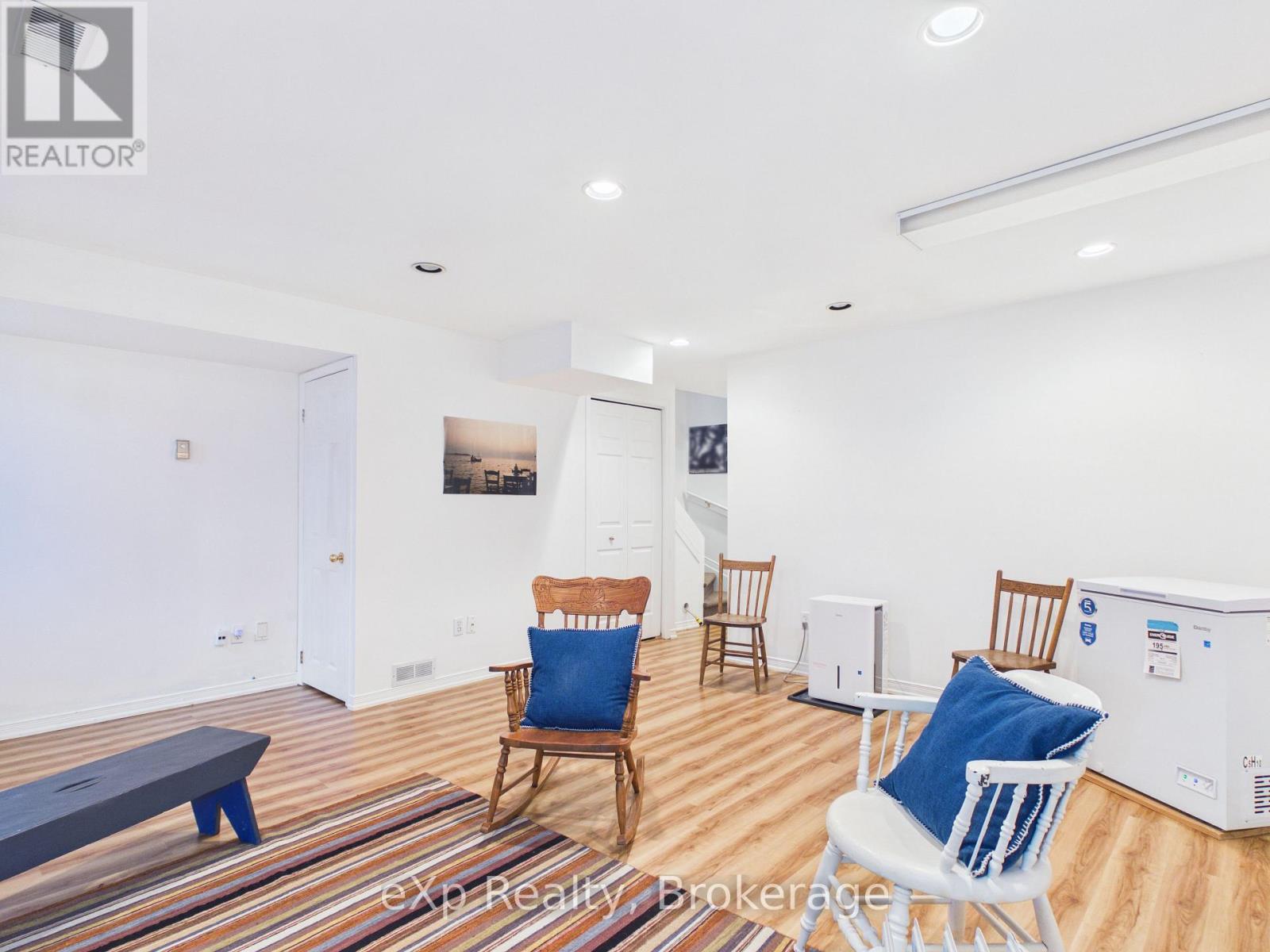 #2 83 VICTORIA STREET - 18