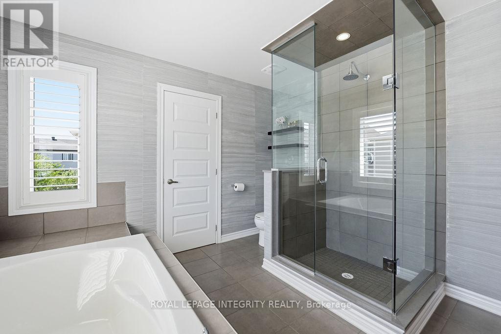 24 PONDHAWK WAY - 38