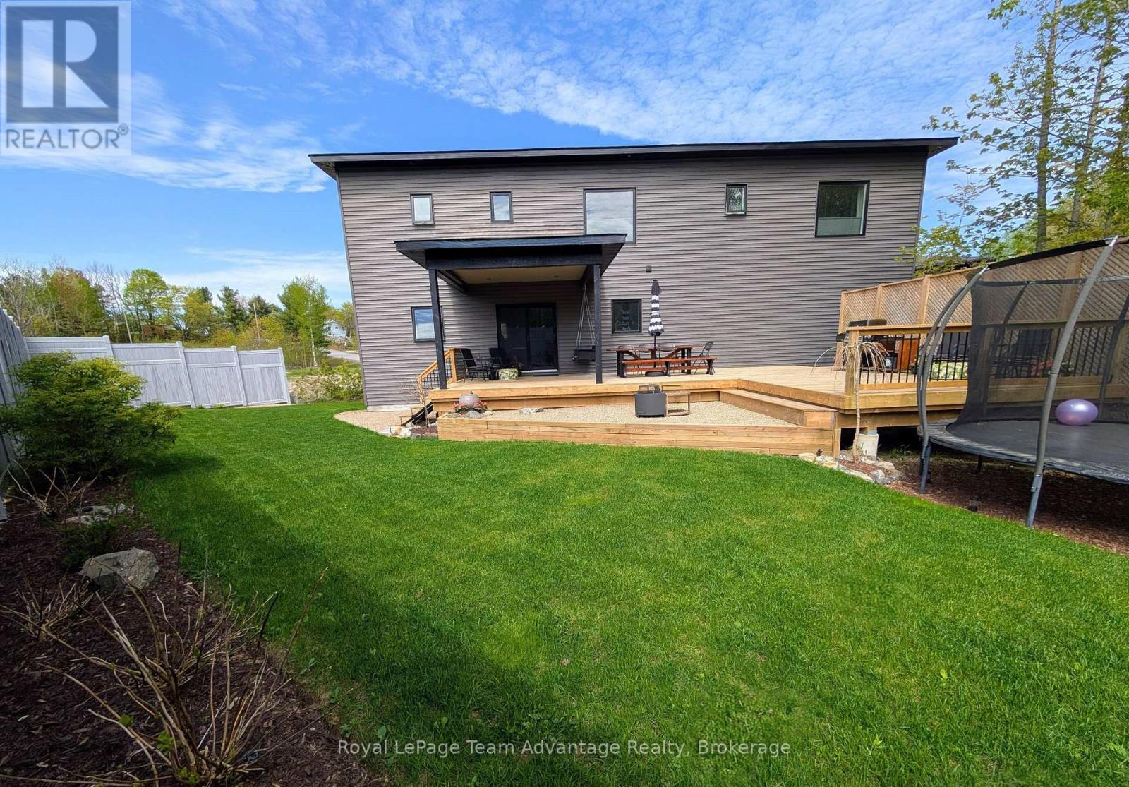 55 DENNIS DRIVE - Image 2
