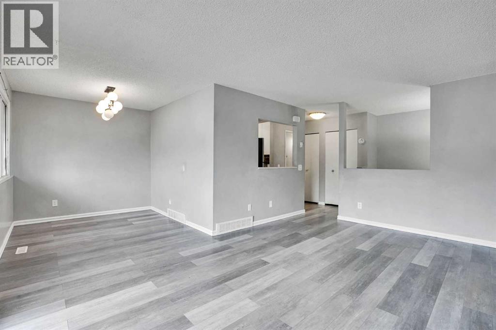 #D 903 44 Street SE - 12