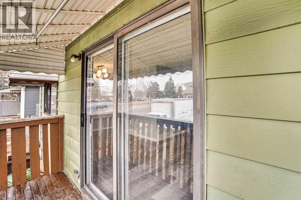 #D 903 44 Street SE - 26