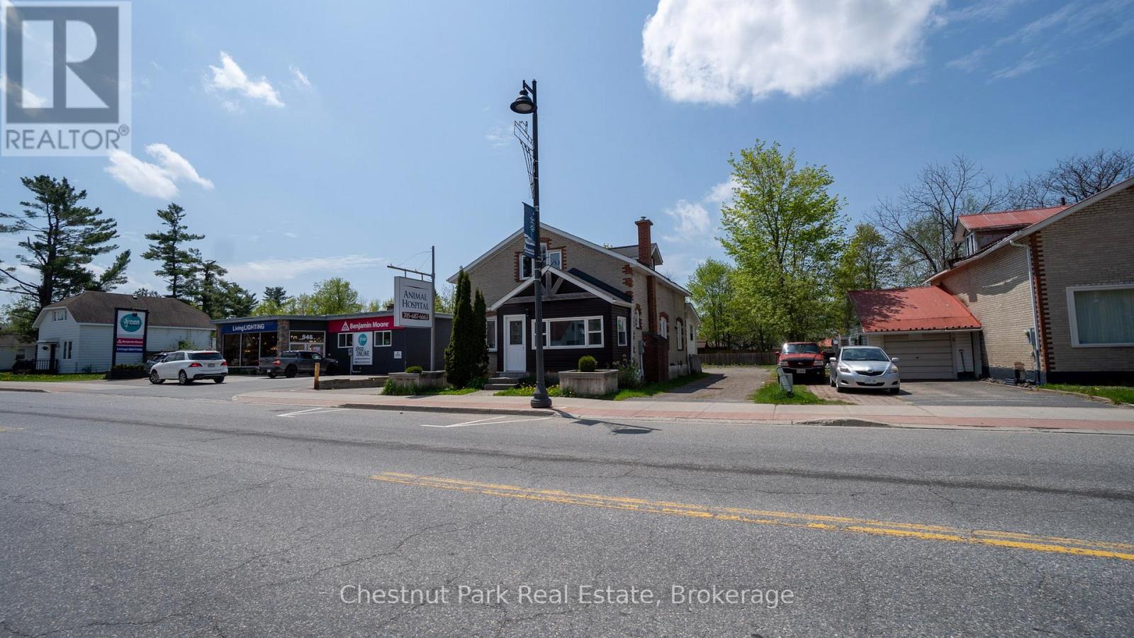 571 MUSKOKA ROAD N - 23