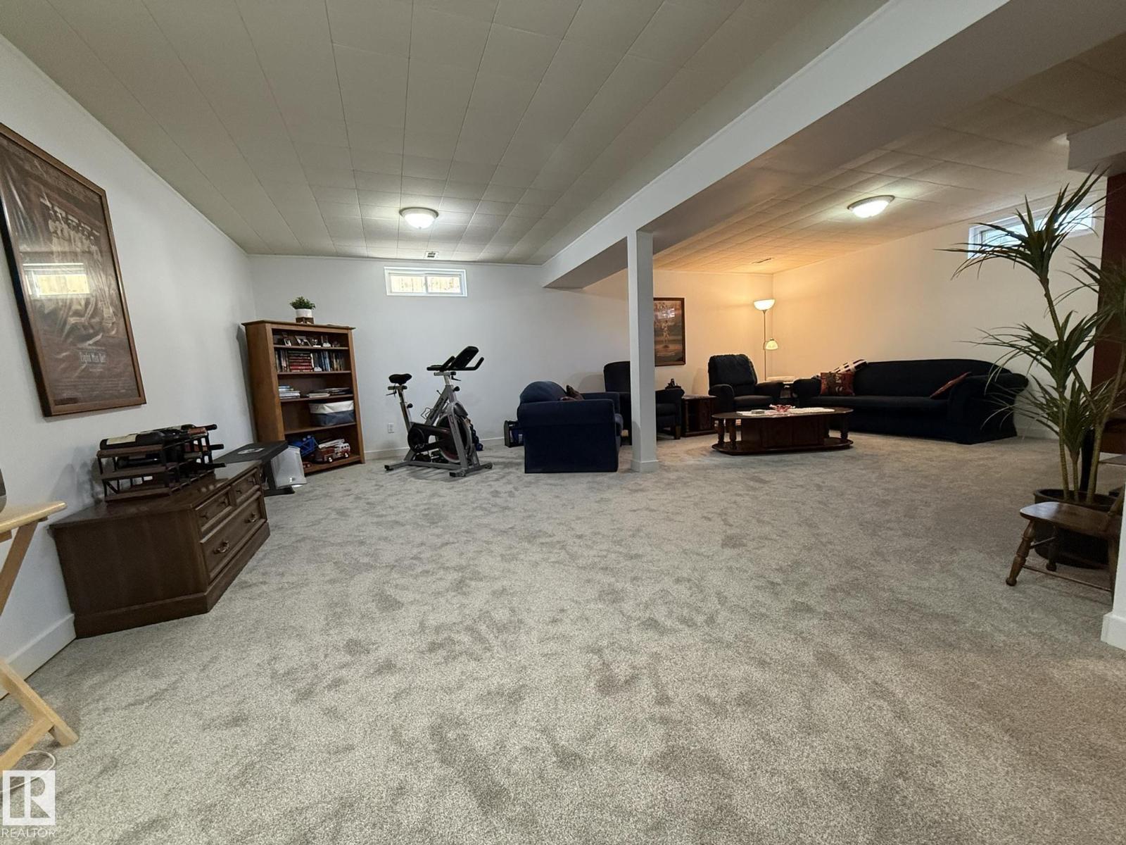 9848 151 ST NW - 30