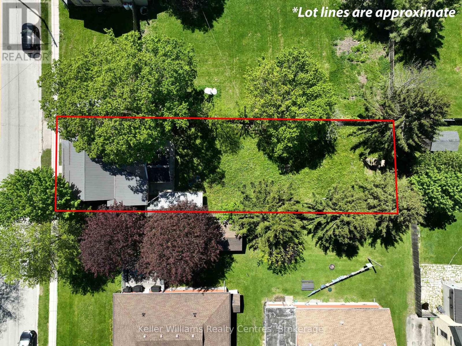 551 LOUISA STREET - 3