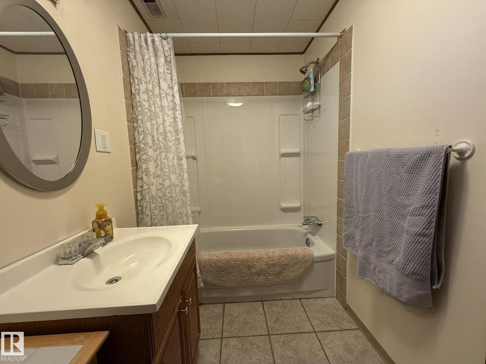 9848 151 ST NW - 39