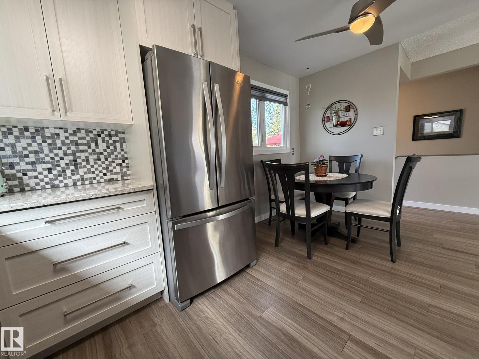 9848 151 ST NW - 14