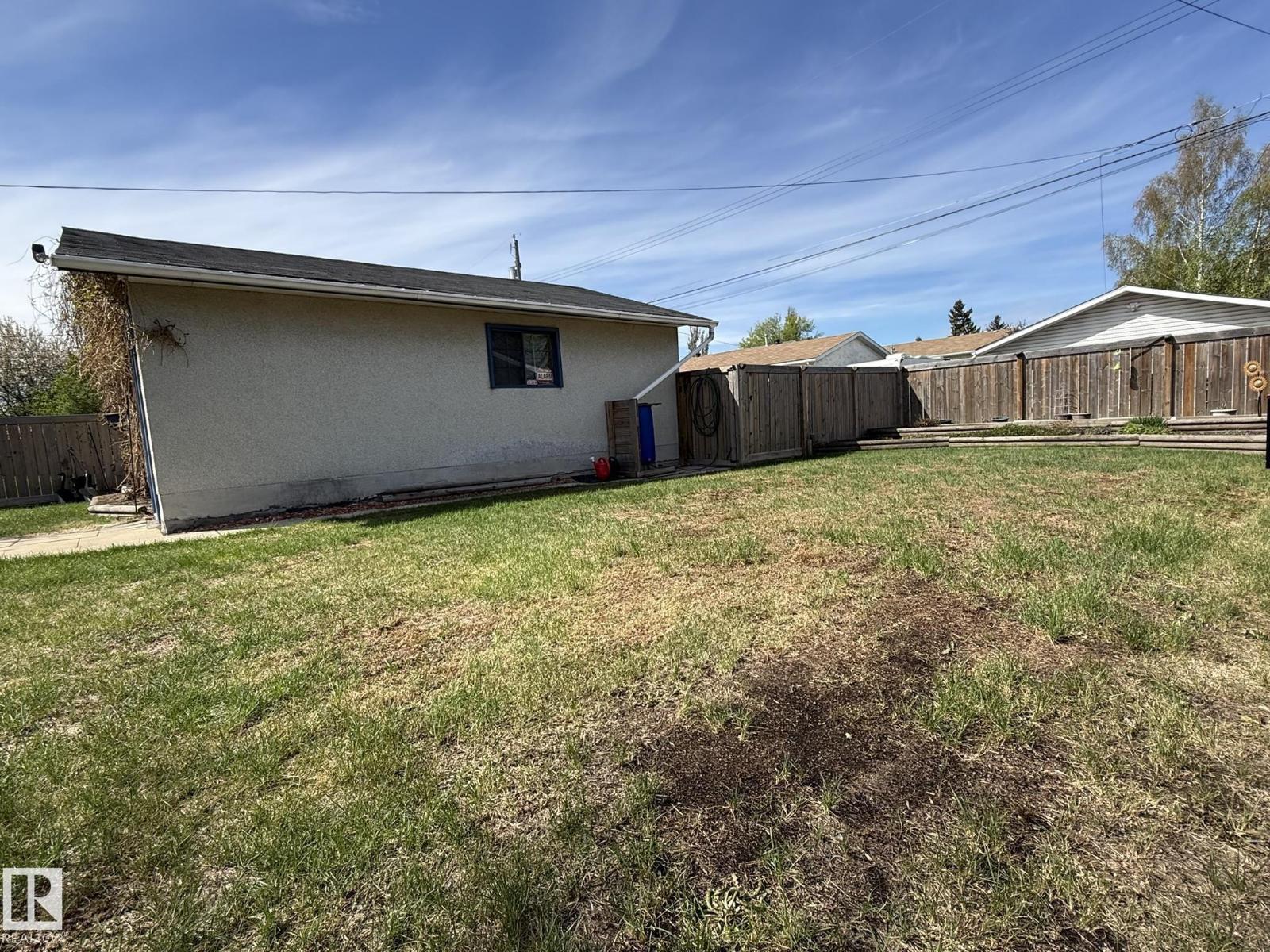 9848 151 ST NW - 53