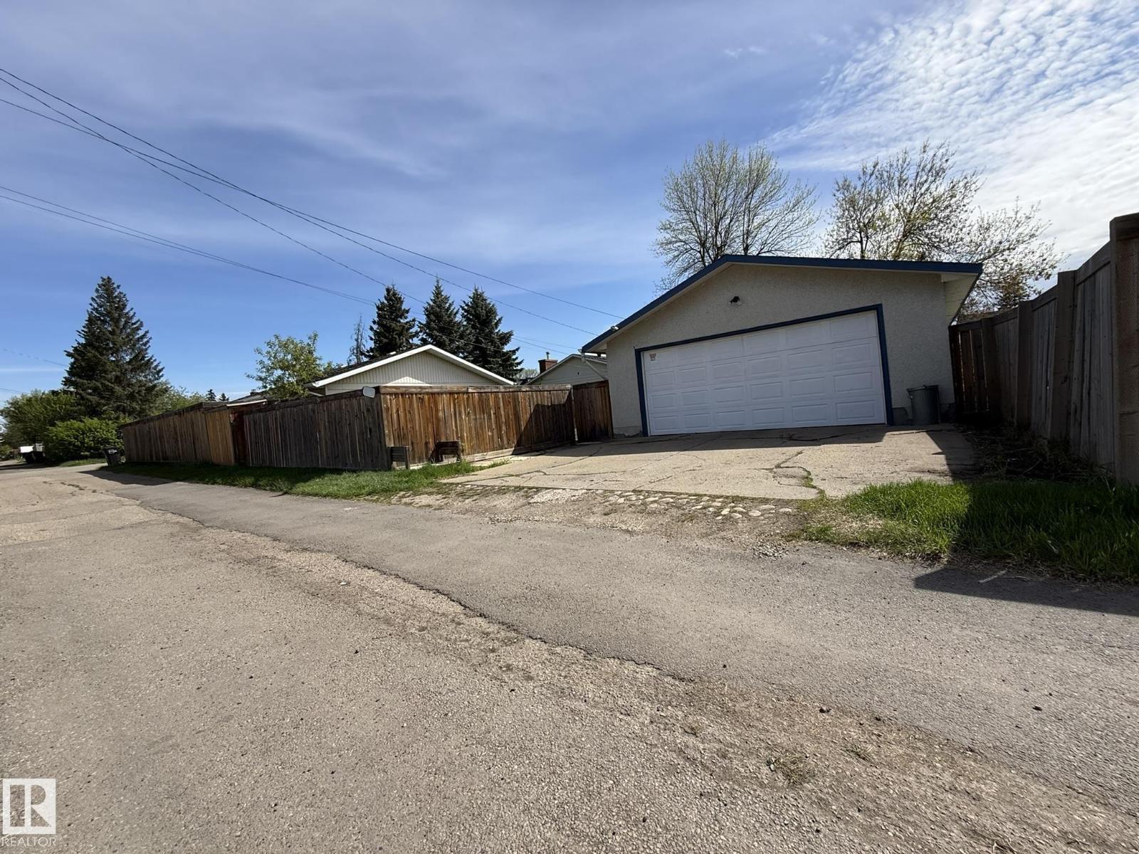 9848 151 ST NW - 56