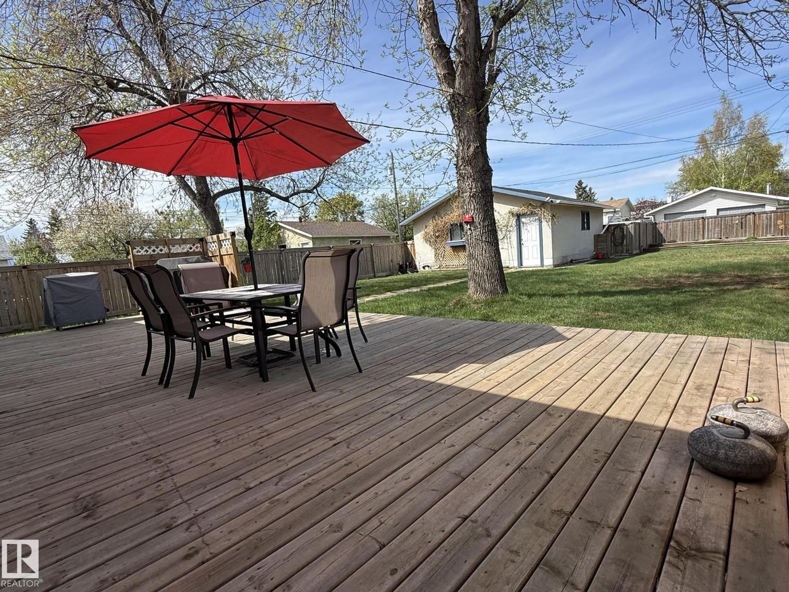 9848 151 ST NW - 44