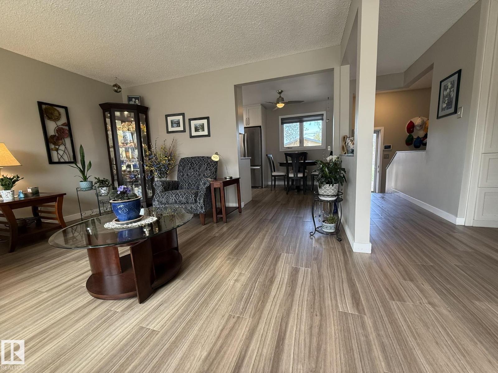9848 151 ST NW - 9