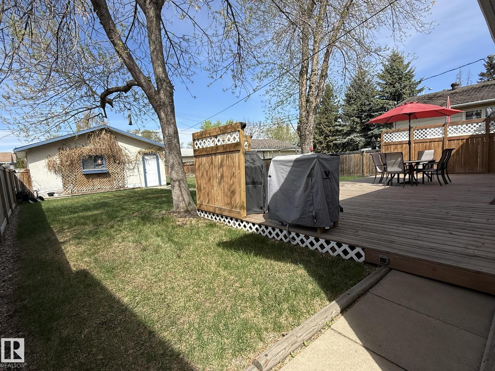 9848 151 ST NW - 43