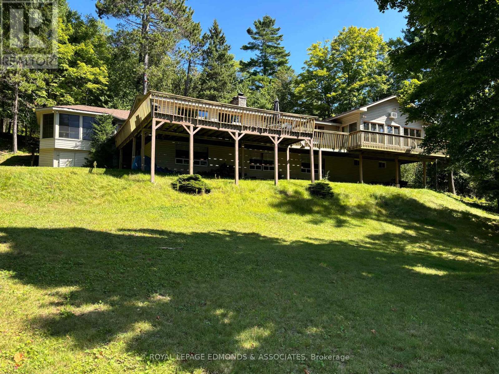 654 A CHIMO ROAD S - 4