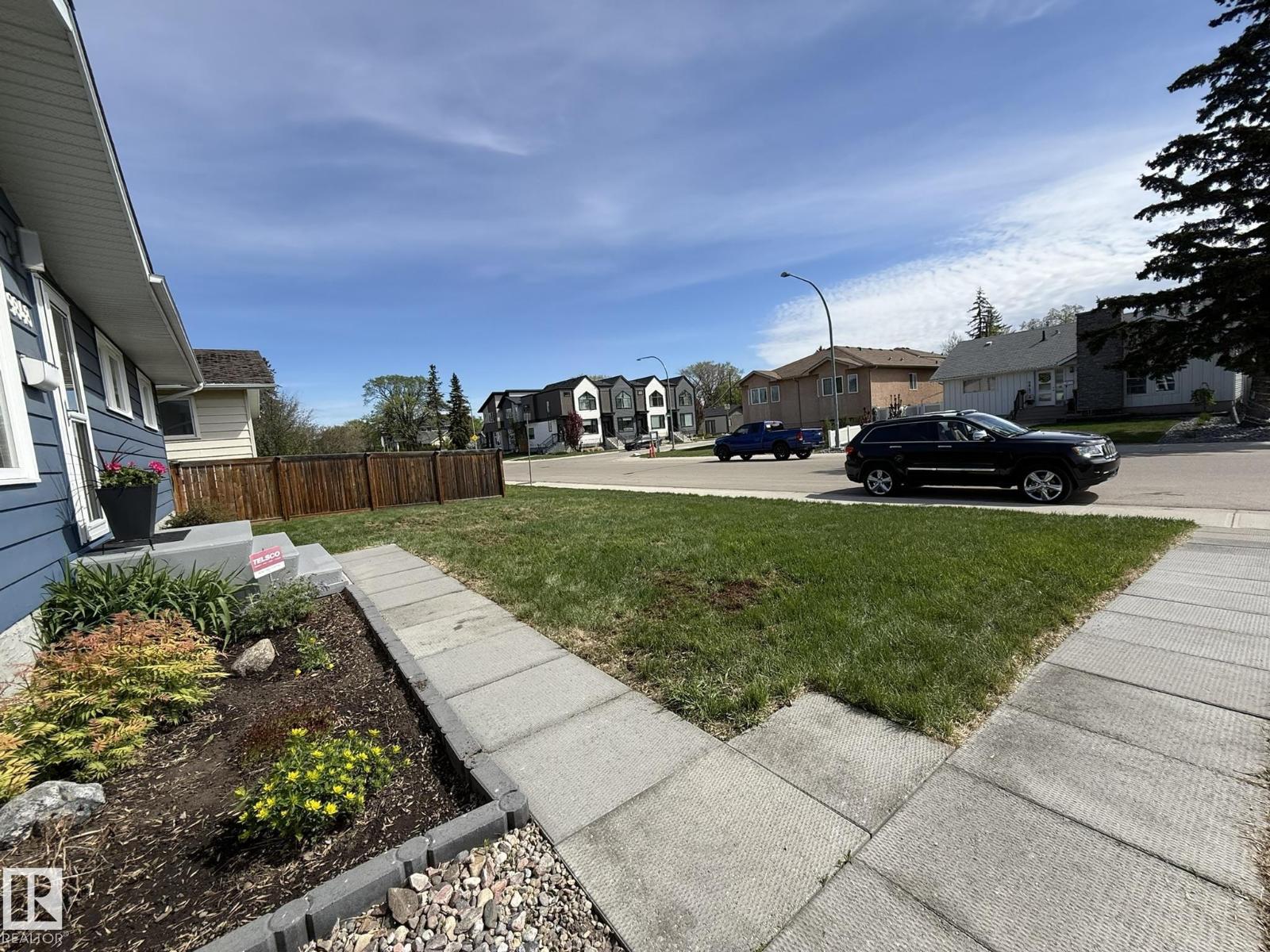 9848 151 ST NW - 59