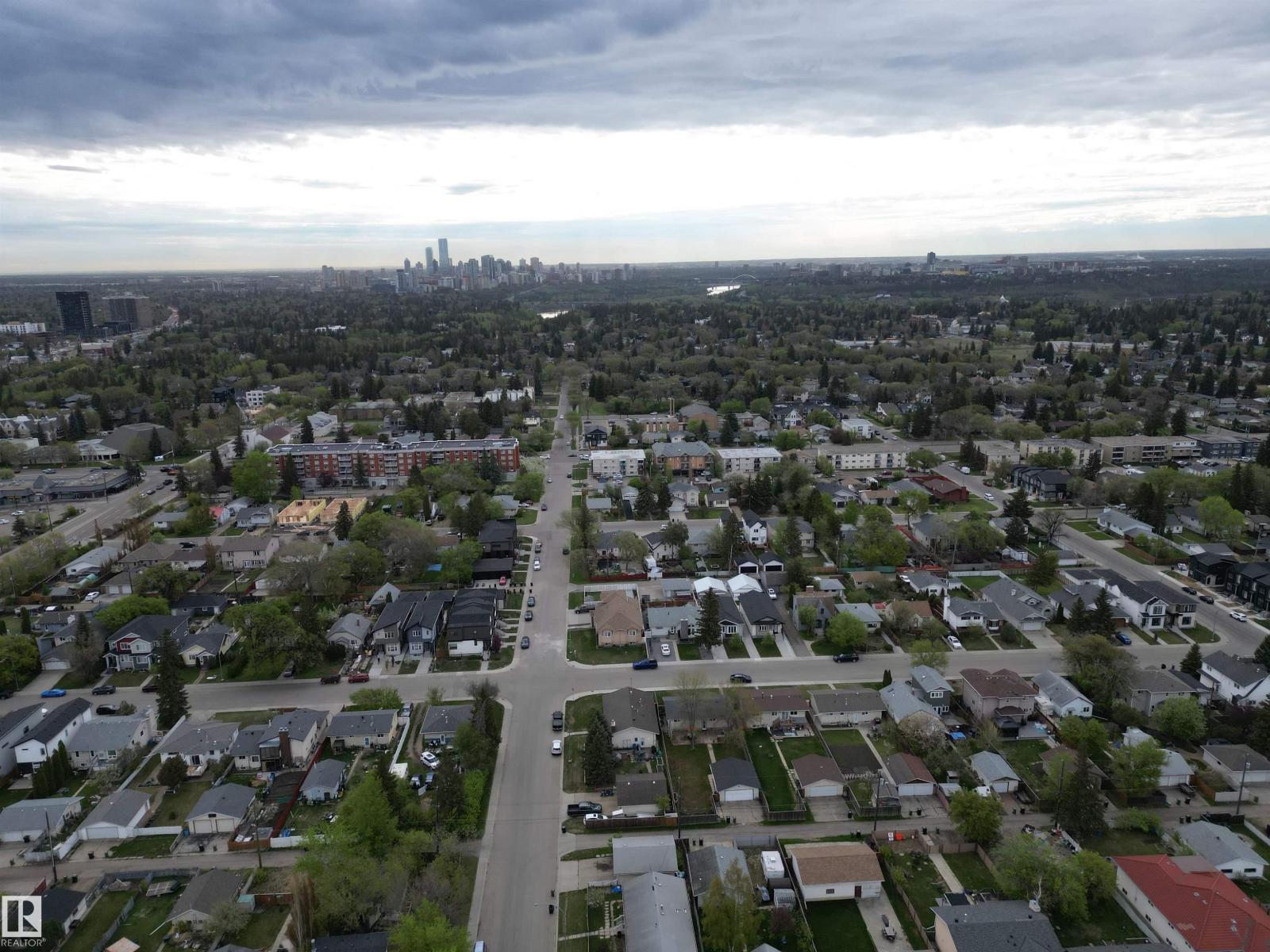 9848 151 ST NW - 72