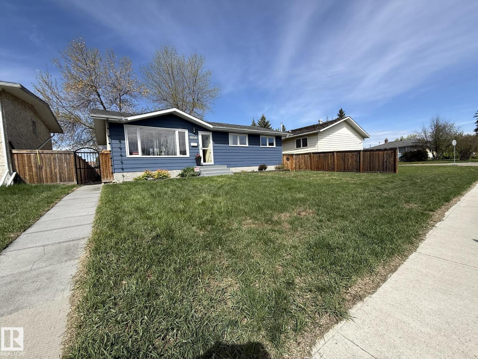 9848 151 ST NW - 61