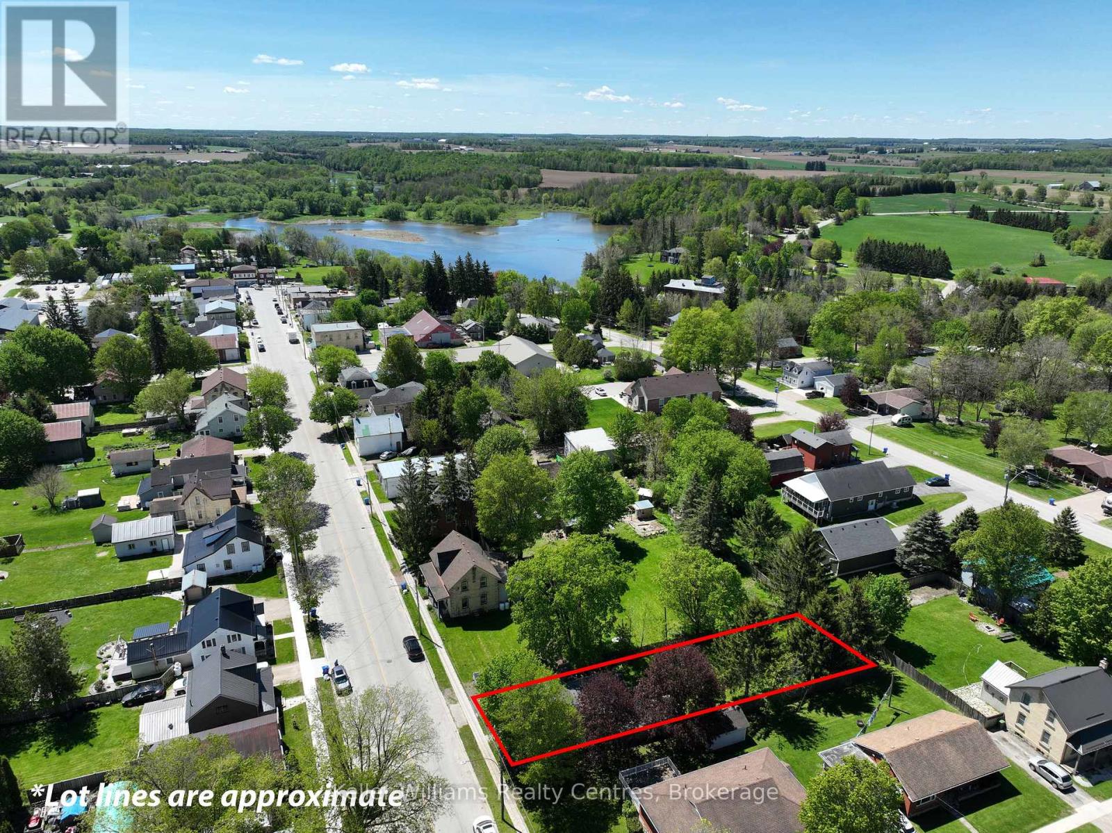 551 LOUISA STREET - 4