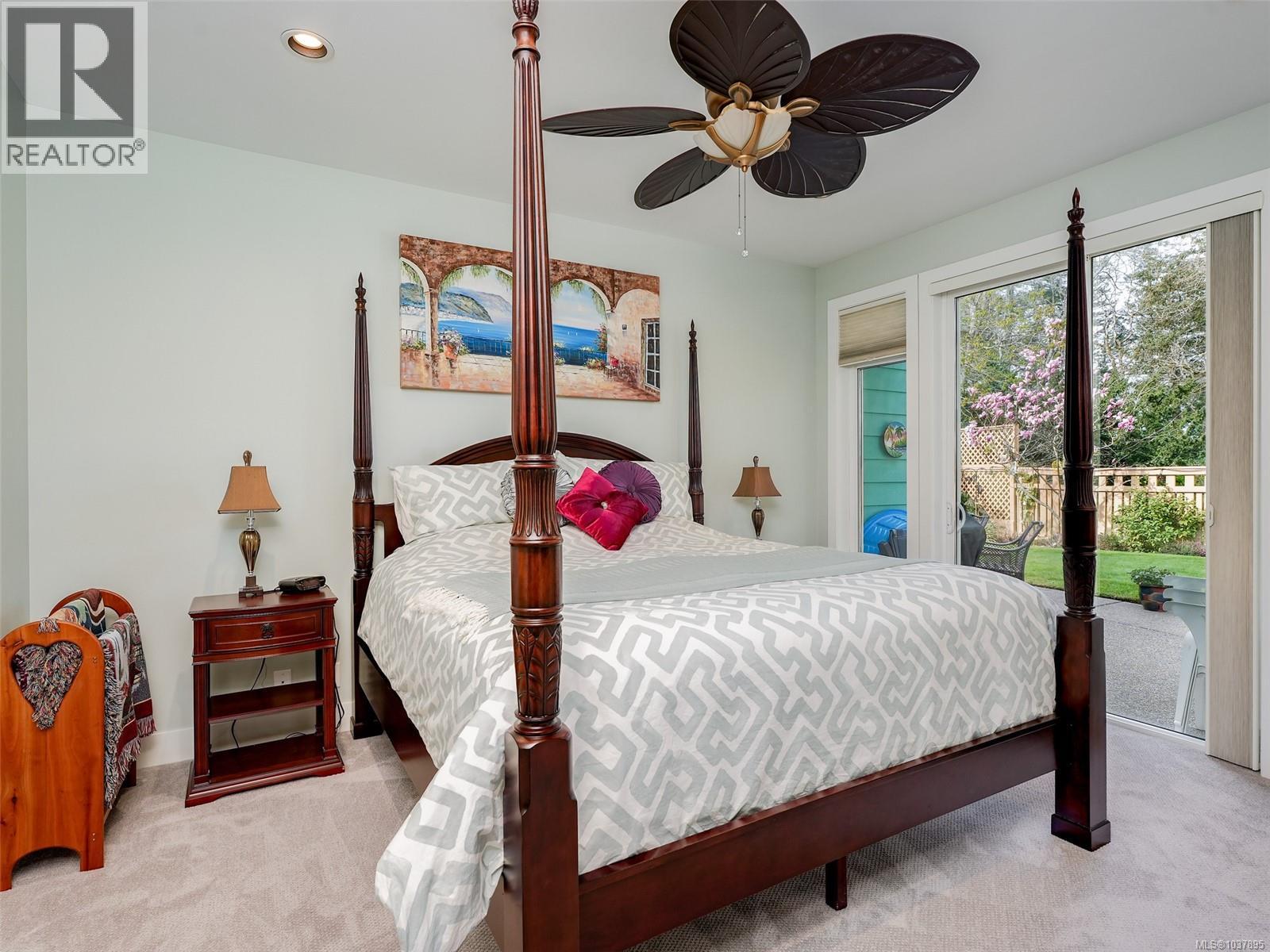 #2 854 Caroline Rd - 9