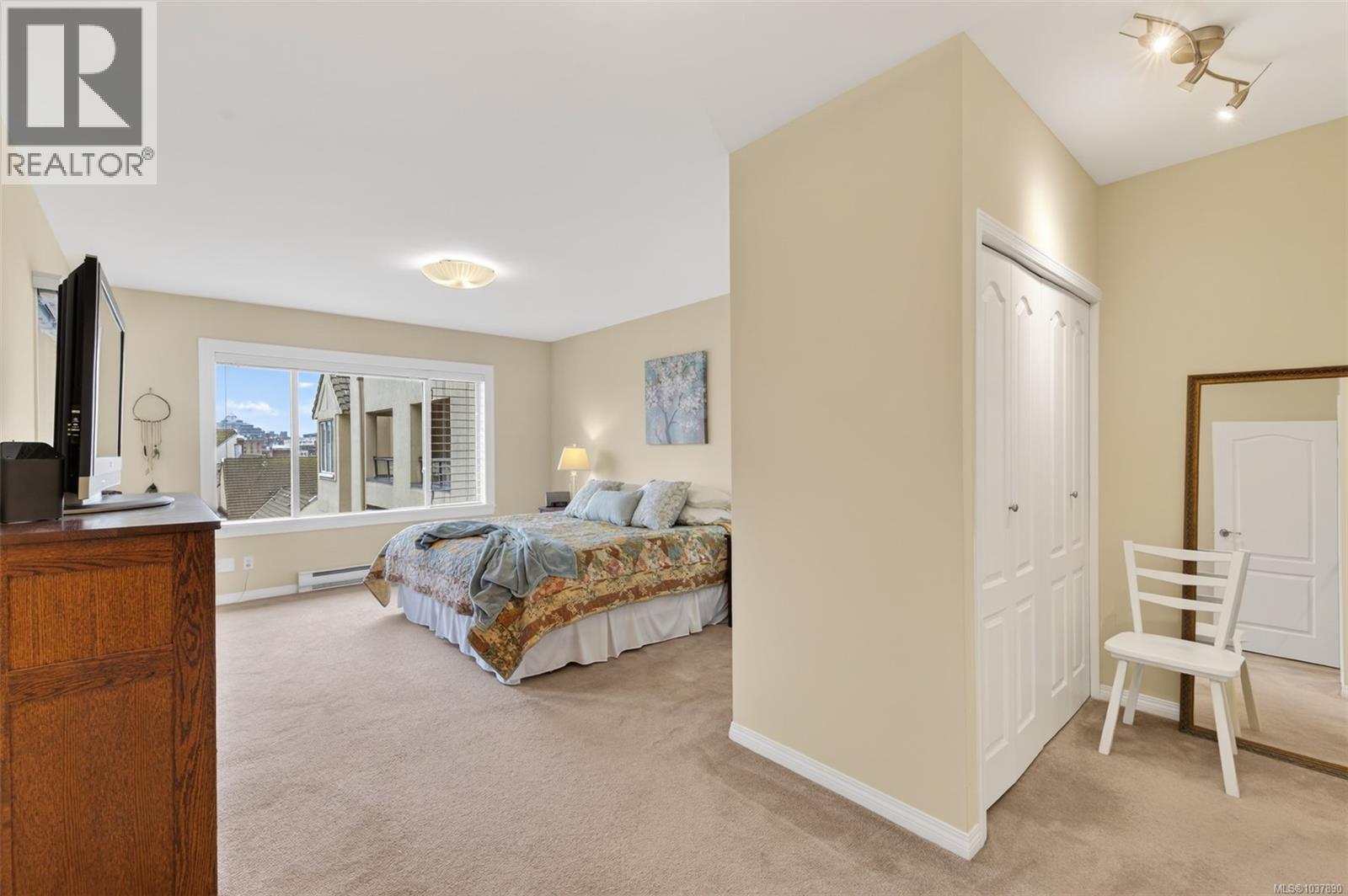 #618 50 Songhees Rd - 13