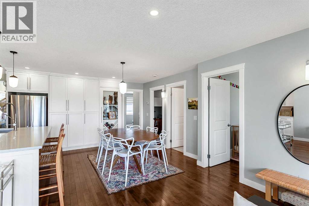 95 Hillgrove Crescent SW - 7