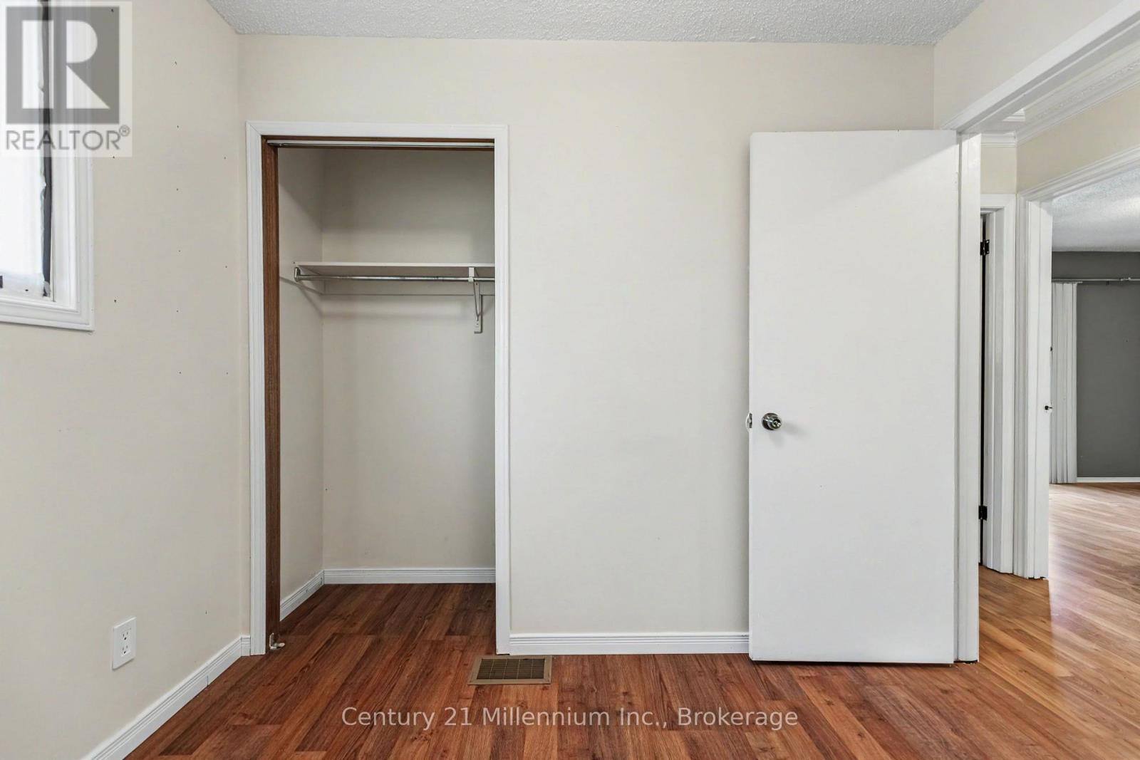 240 5TH A AVENUE W - 38