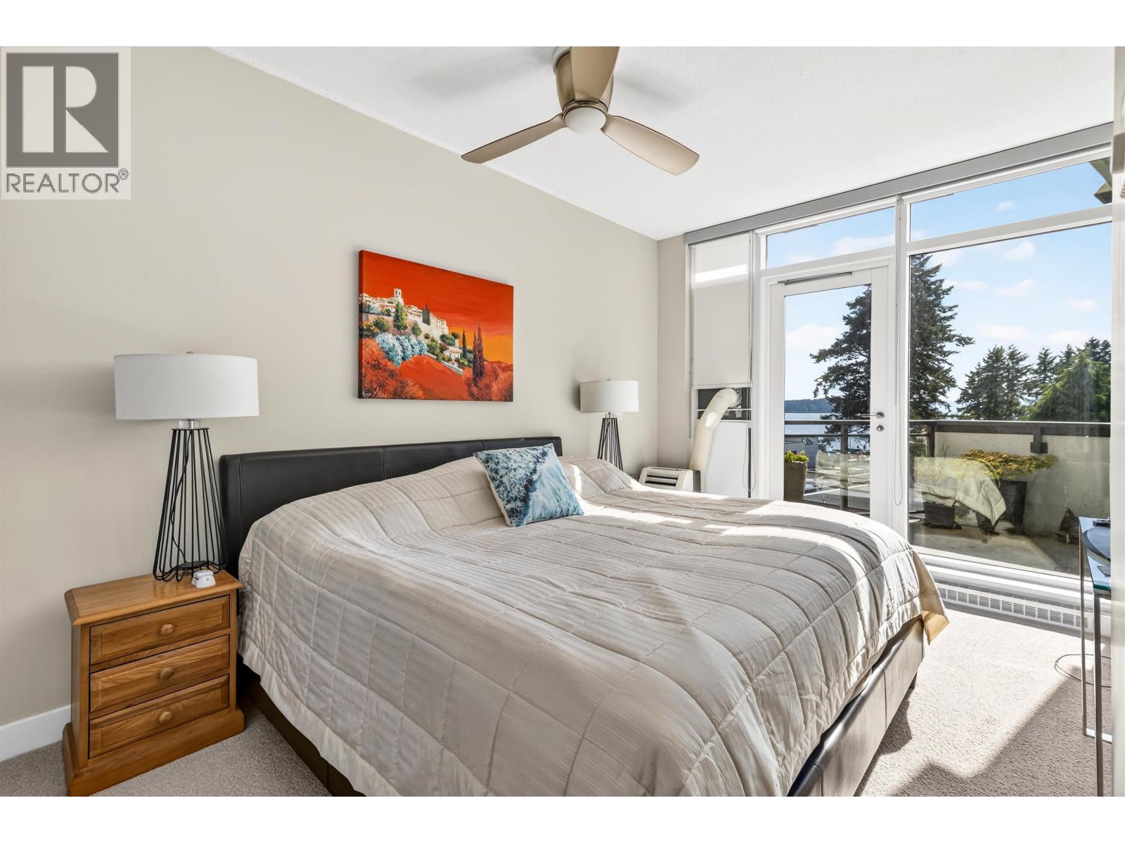 402 5725 TEREDO STREET, Sechelt