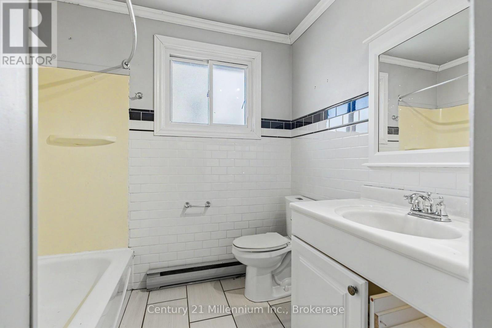 240 5TH A AVENUE W - 40