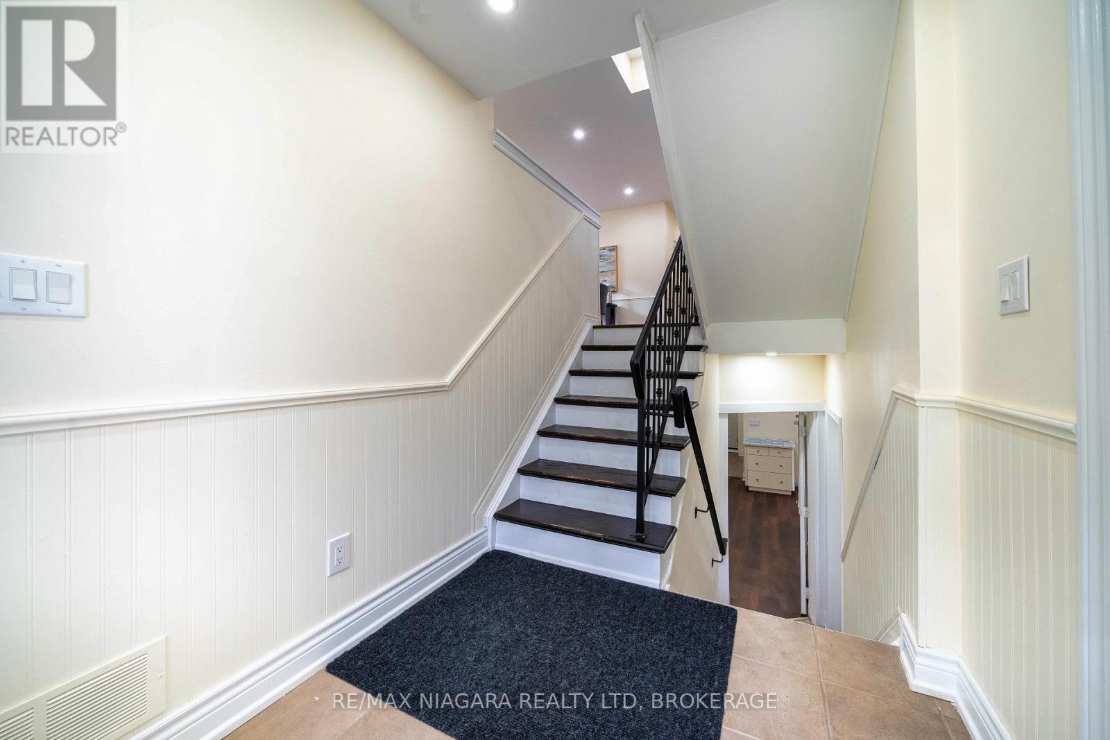 178 RYKERT STREET - 4