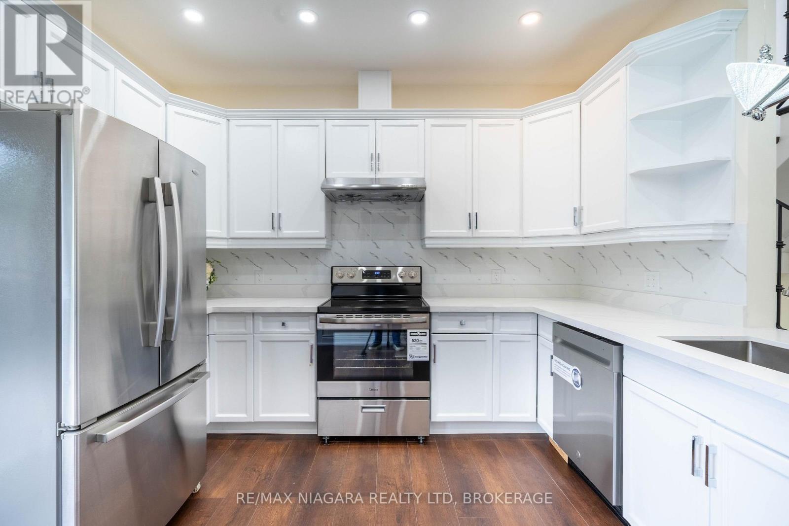 178 RYKERT STREET - 10