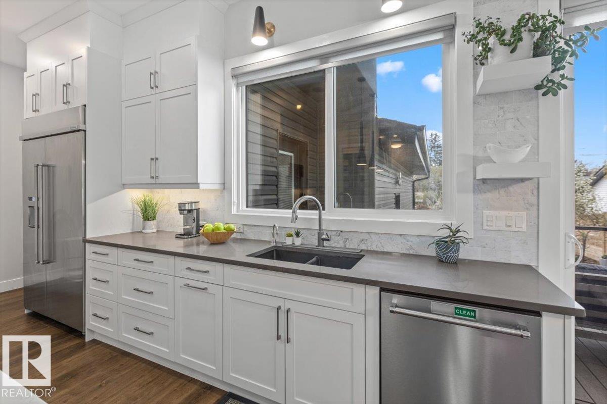 10611 146 ST NW NW - 14