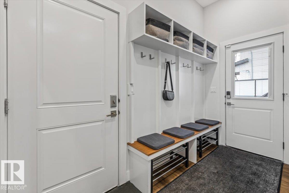 10611 146 ST NW NW - 27