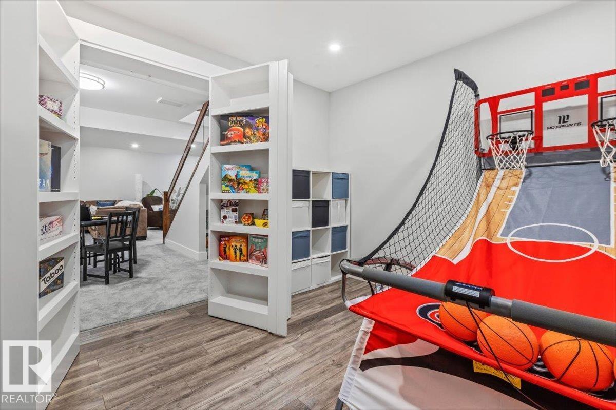 10611 146 ST NW NW - 31