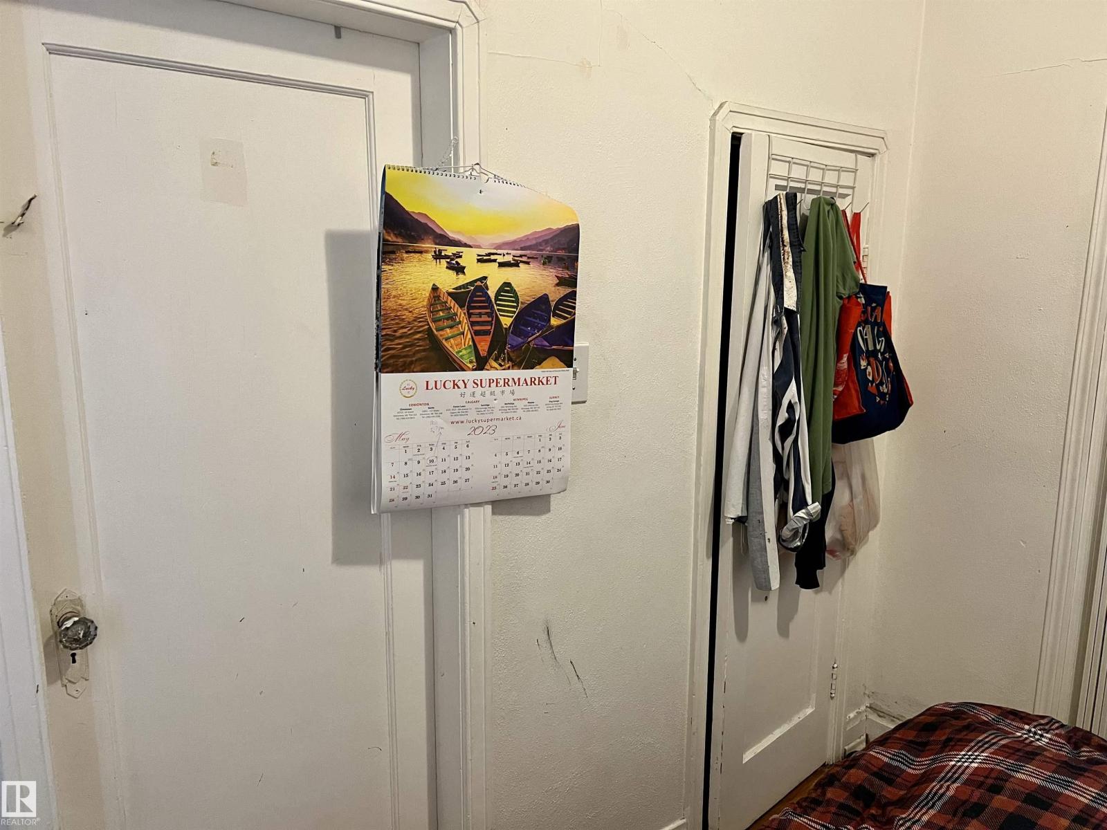 10564 92 ST NW - 11